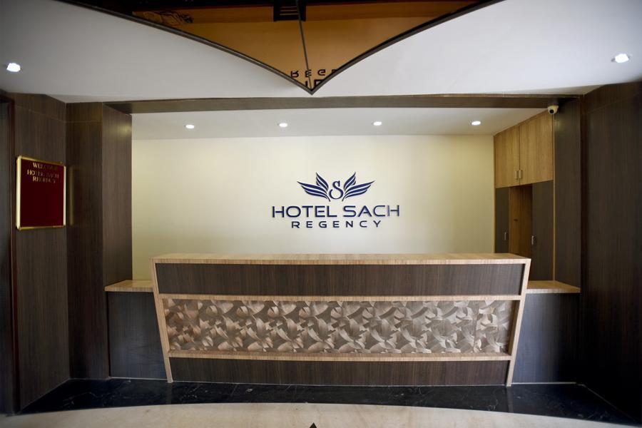 Hotel Sach Regency Ānand Екстериор снимка